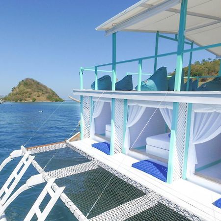 Le Pirate Boatel - Floating Hotel Labuan Bajo Eksteriør bilde